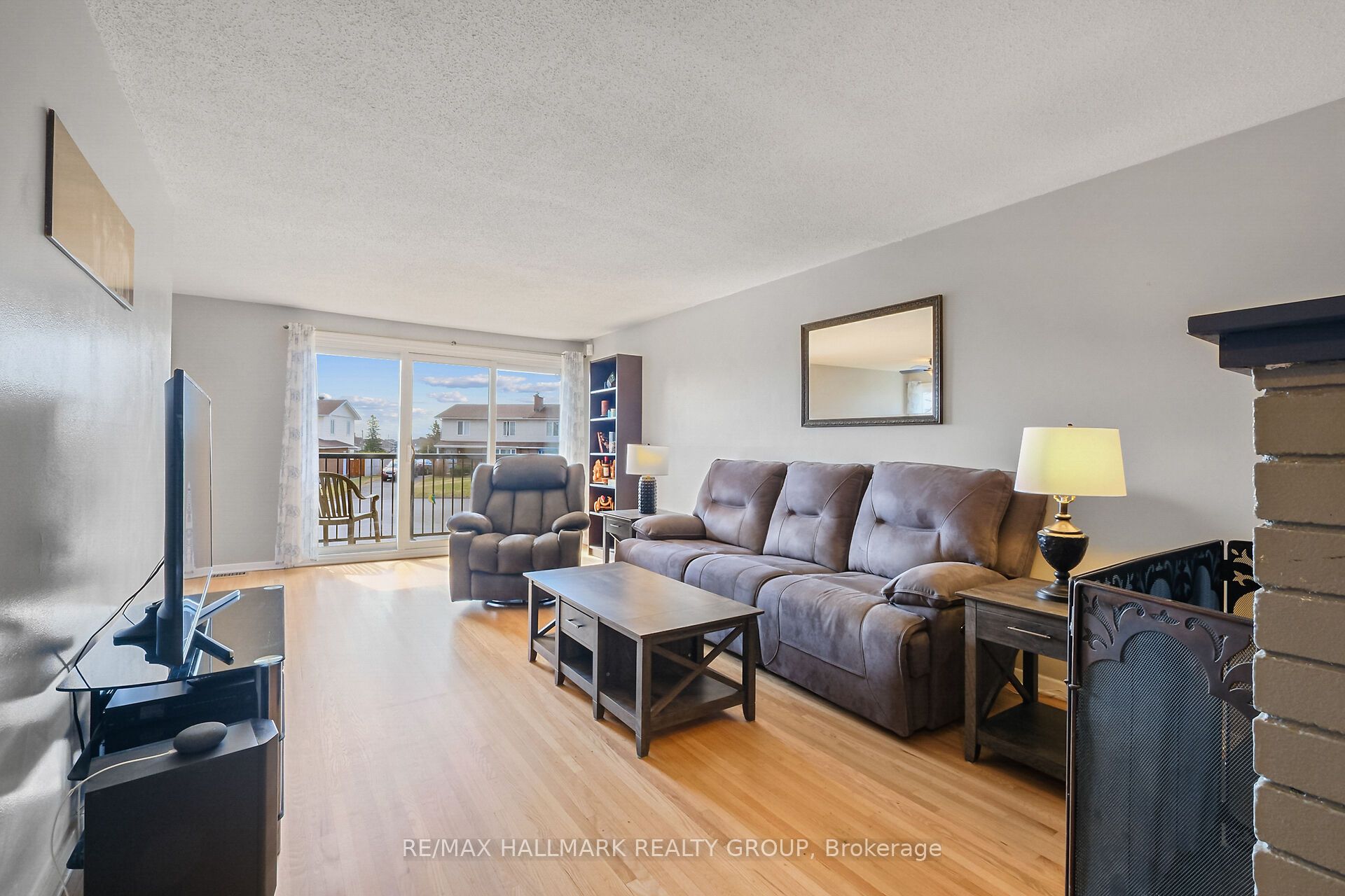 1811 Applegrove Court, BeaconHillNorthSouthandArea, ON K1J 6S4