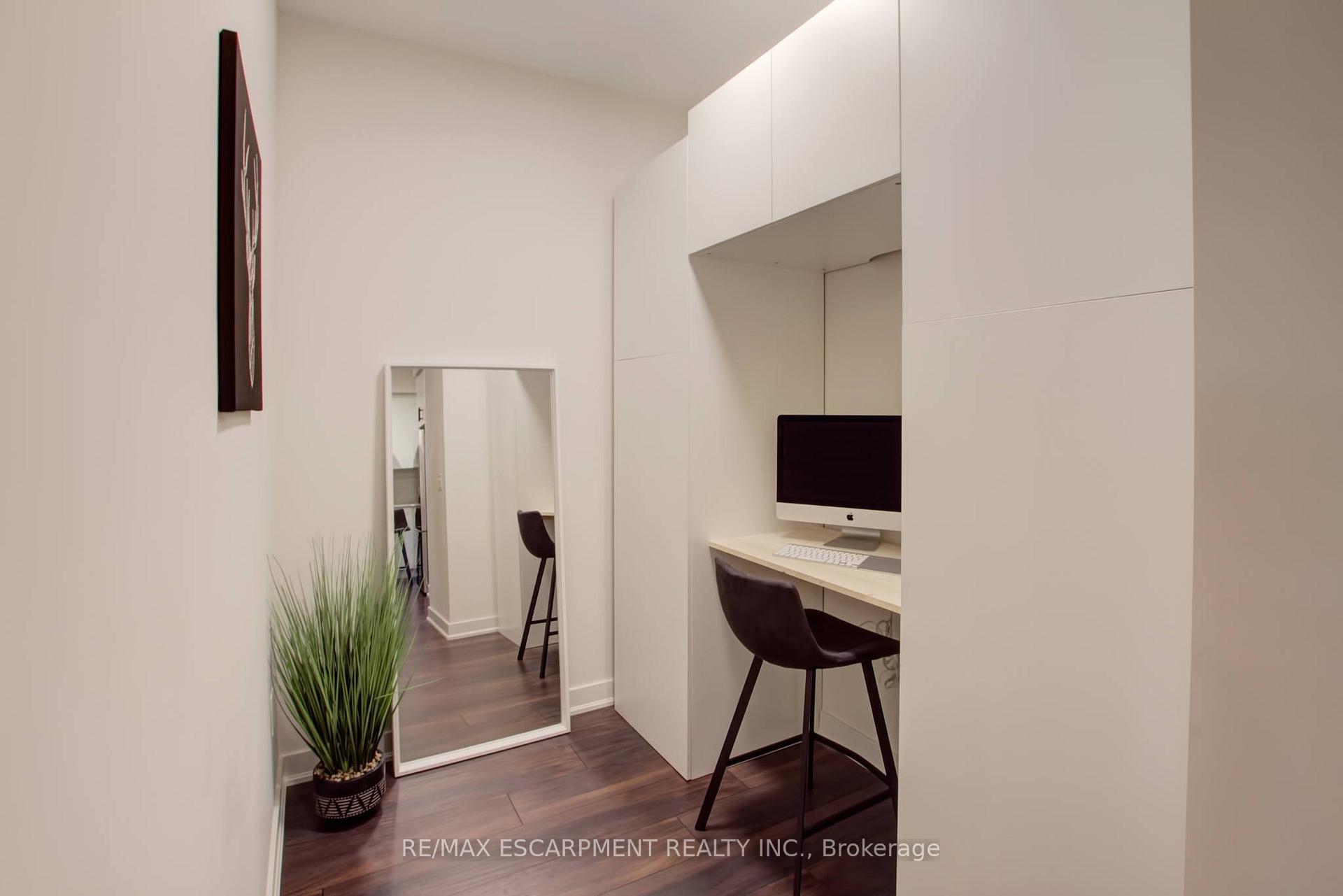 1 Bedroom Condo at 320 Plains, Burlington For sale