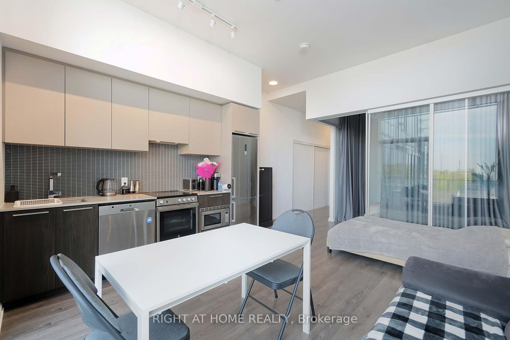 2 Bedrooms Condo at 4208 Dundas, Toronto For sale