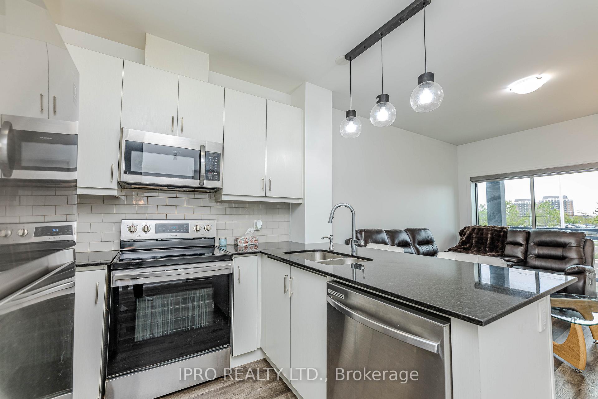1 Bedroom Condo at 102 Grovewood Common, Oakville For sale
