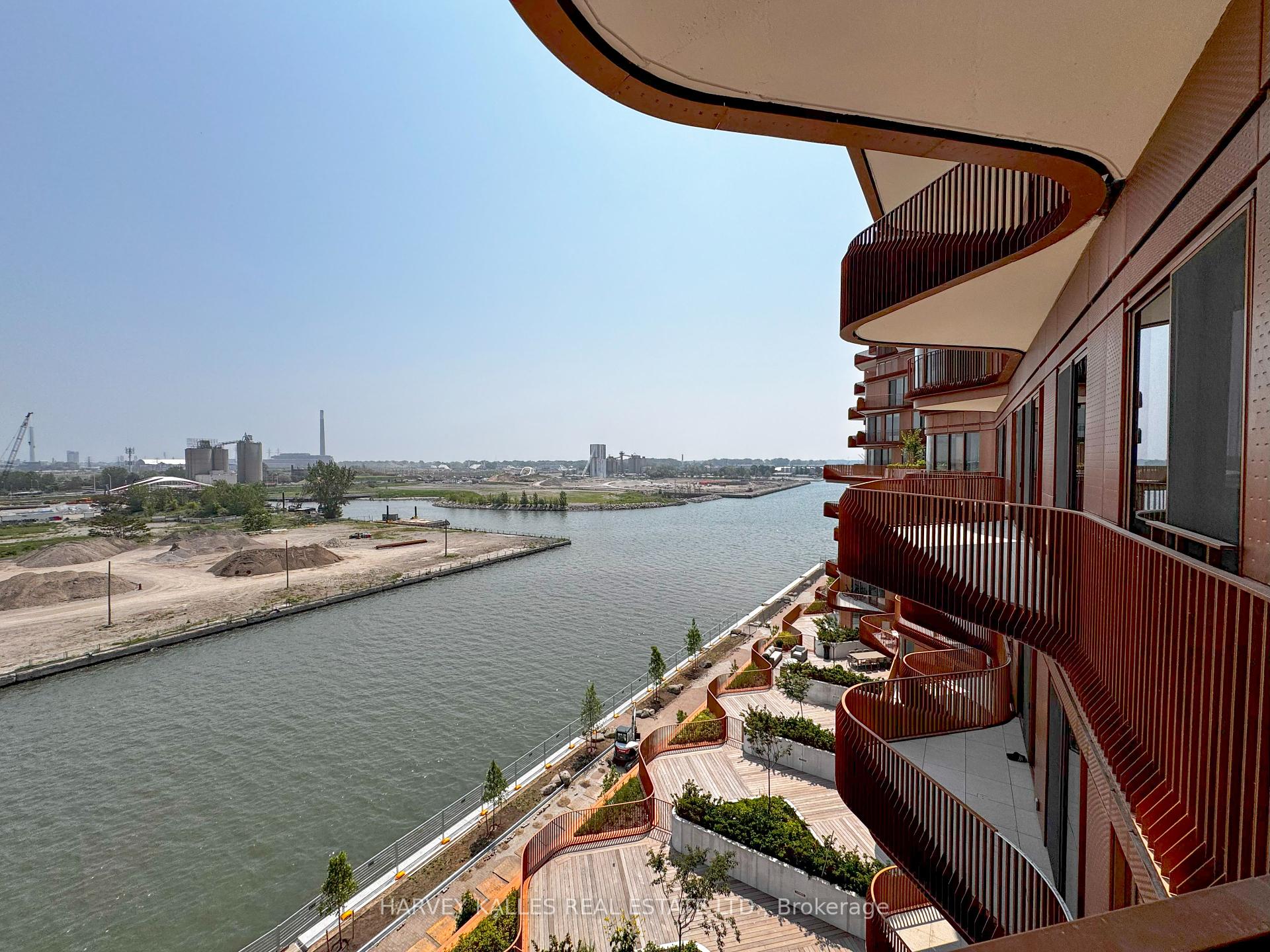 155 Merchants Wharf N/A 701