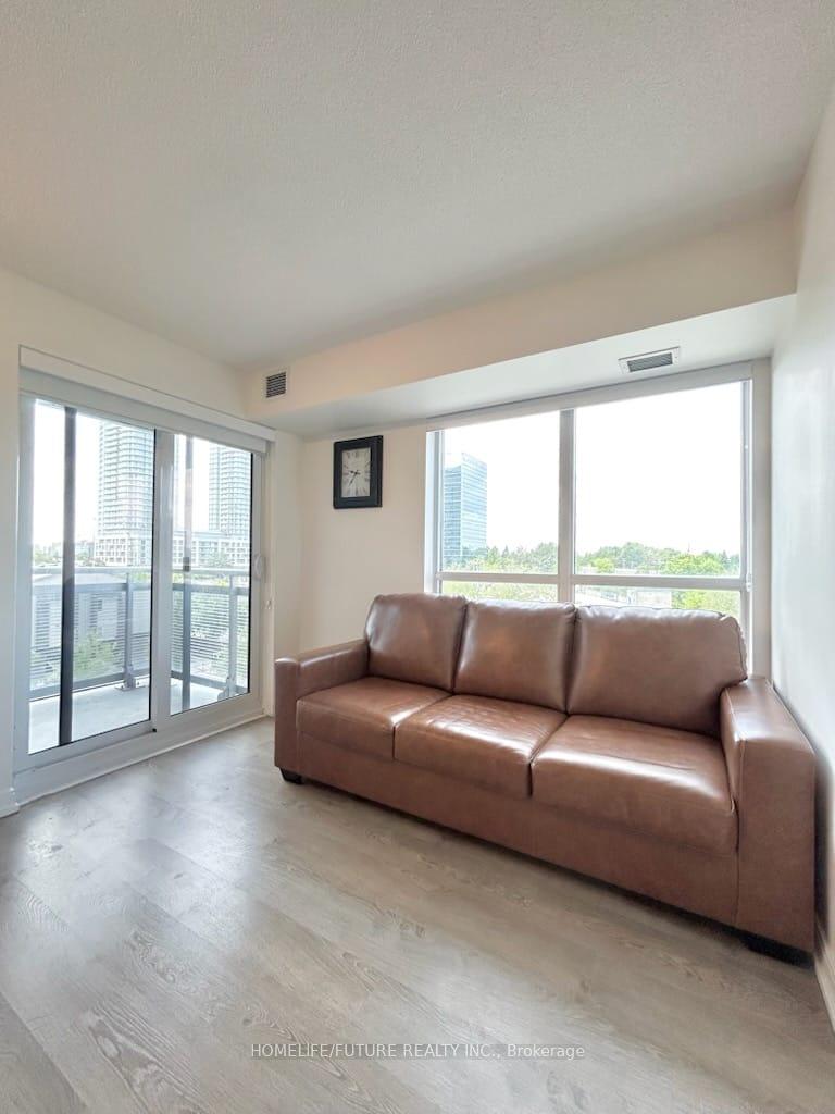2 Bedrooms Condo at 275 Village Green, Toronto For sale