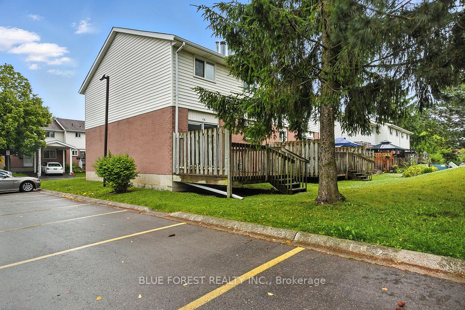 1318 Highbury