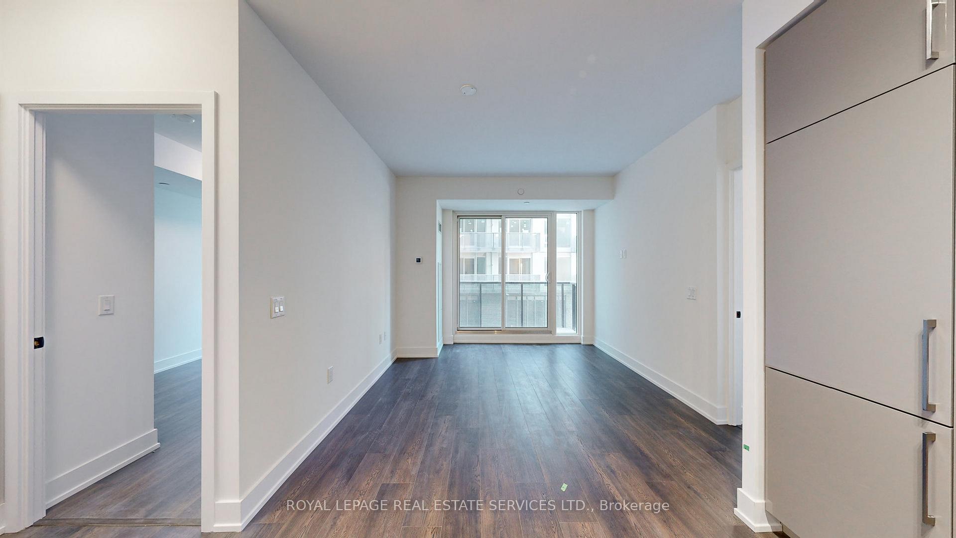 2 Bedrooms Condo at 2450 Old Bronte, Oakville For sale