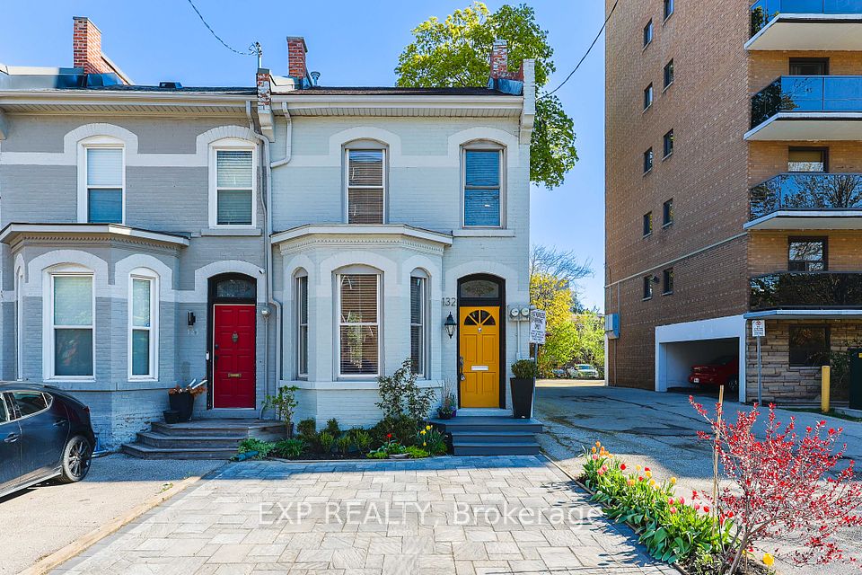 132 Charlton