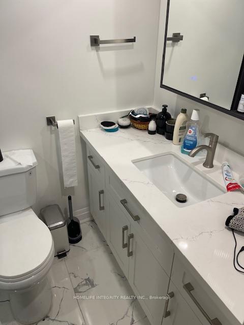 3 Bedrooms Condo at 150 Neptune, Toronto For sale