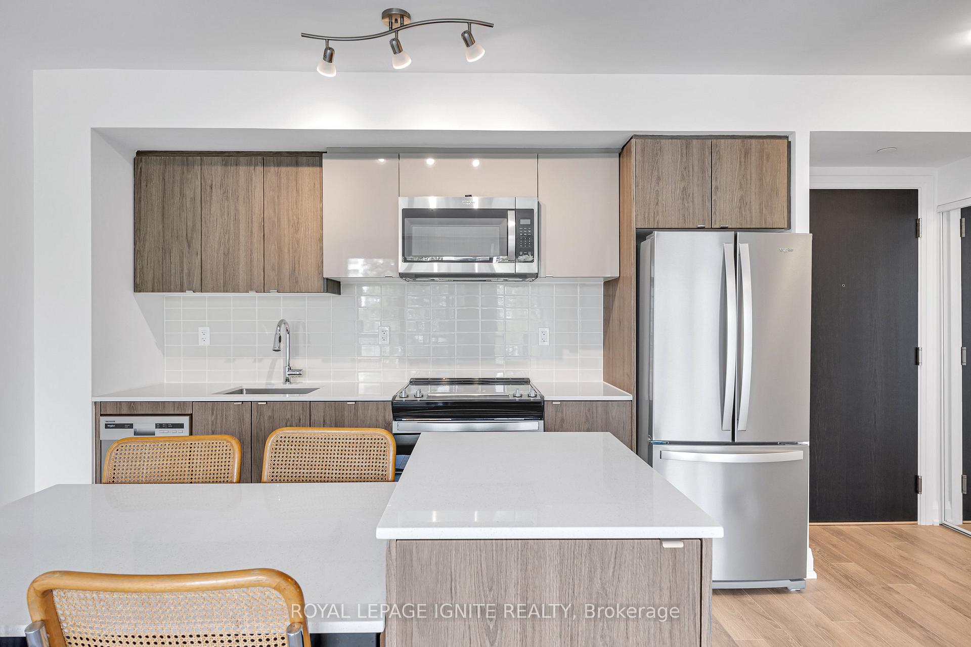 3 Bedrooms Condo at 1461 Lawrence, Toronto For sale