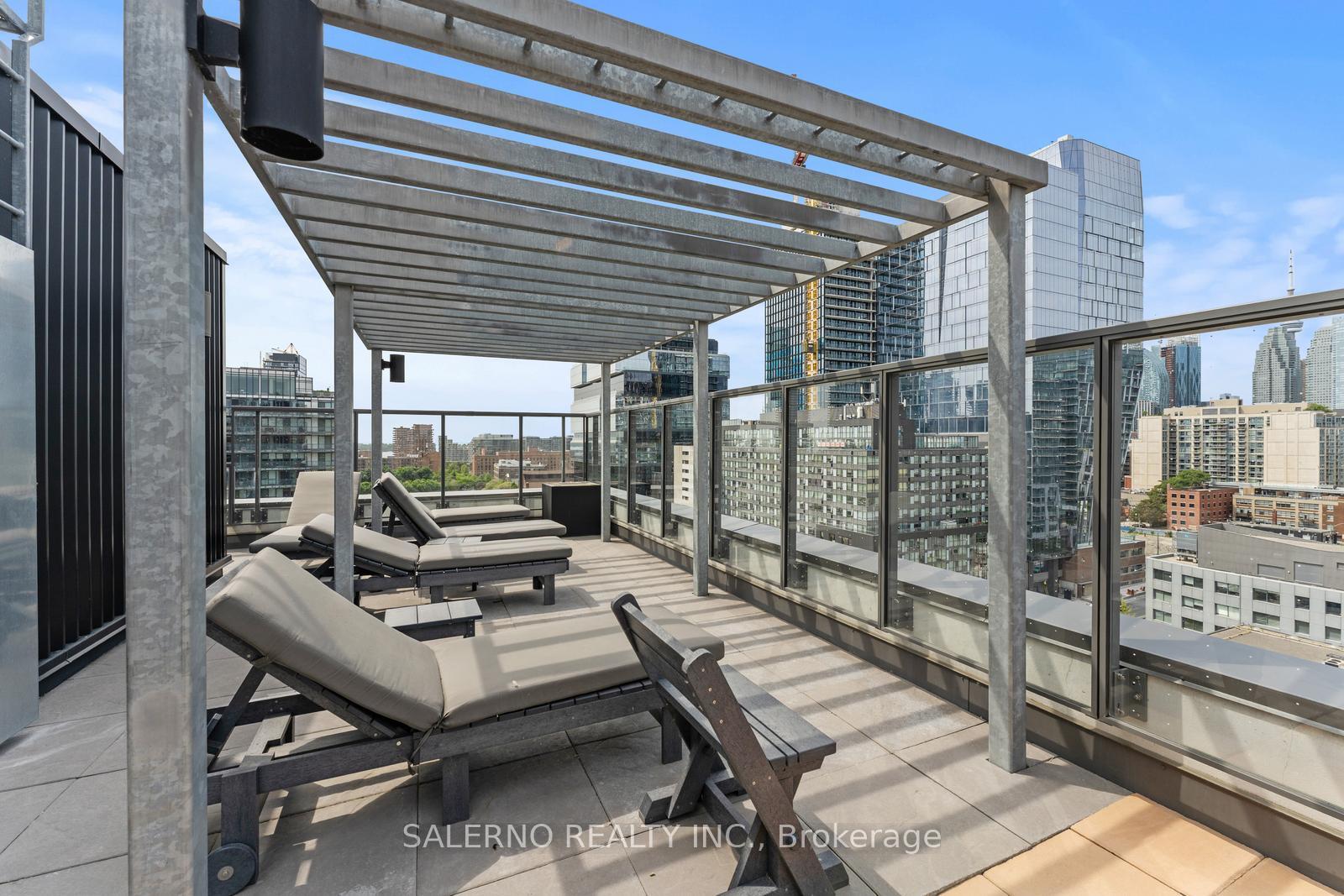 2 Bedrooms Condo at 120 Parliament, Toronto For sale
