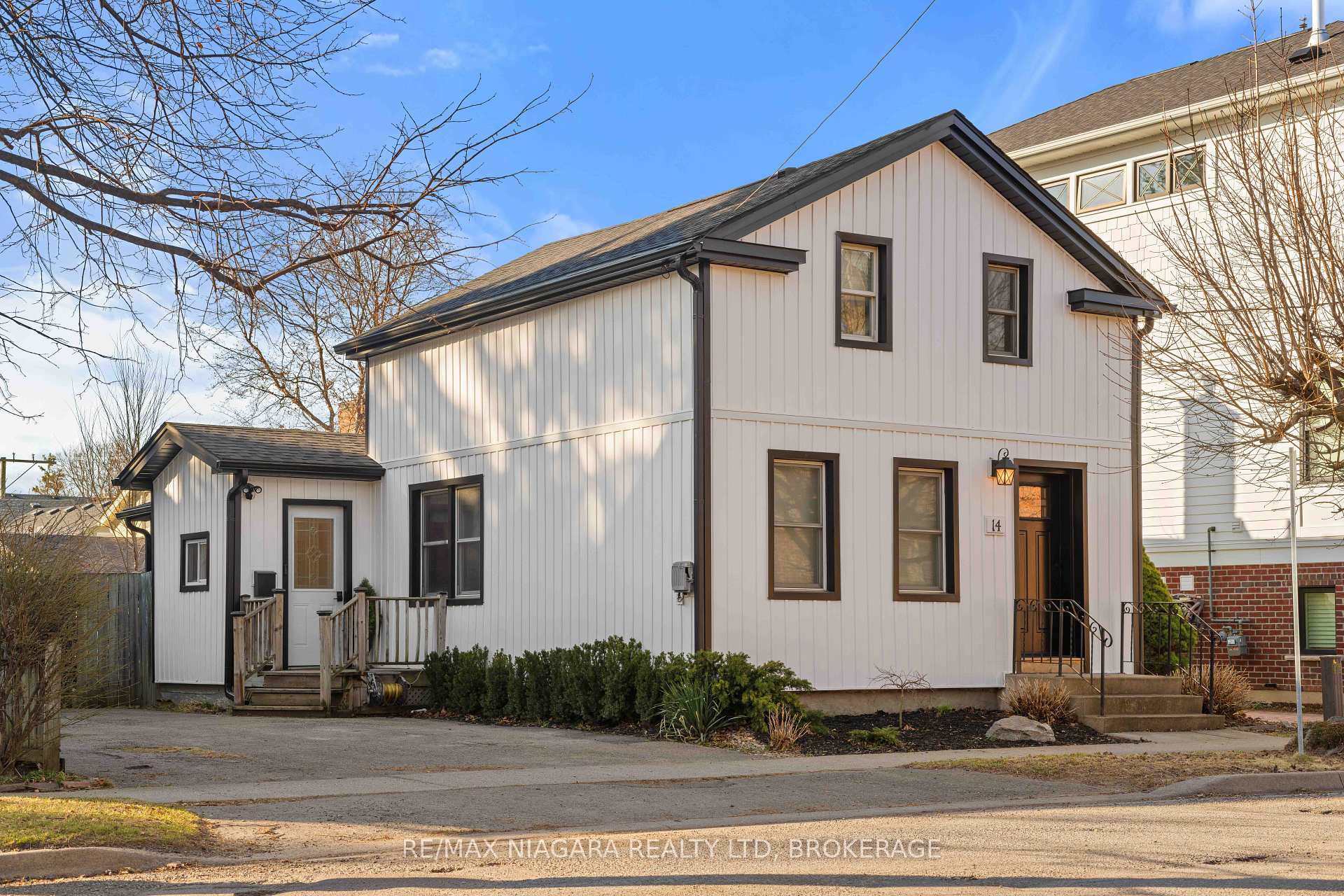 14 SALINA Street, St. Catharines, ON L2R 3K3