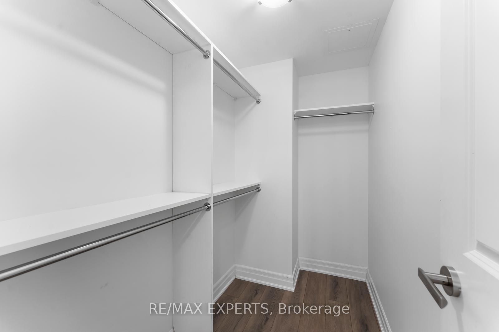 1 Bedroom Condo at 9075 Jane, Vaughan For sale