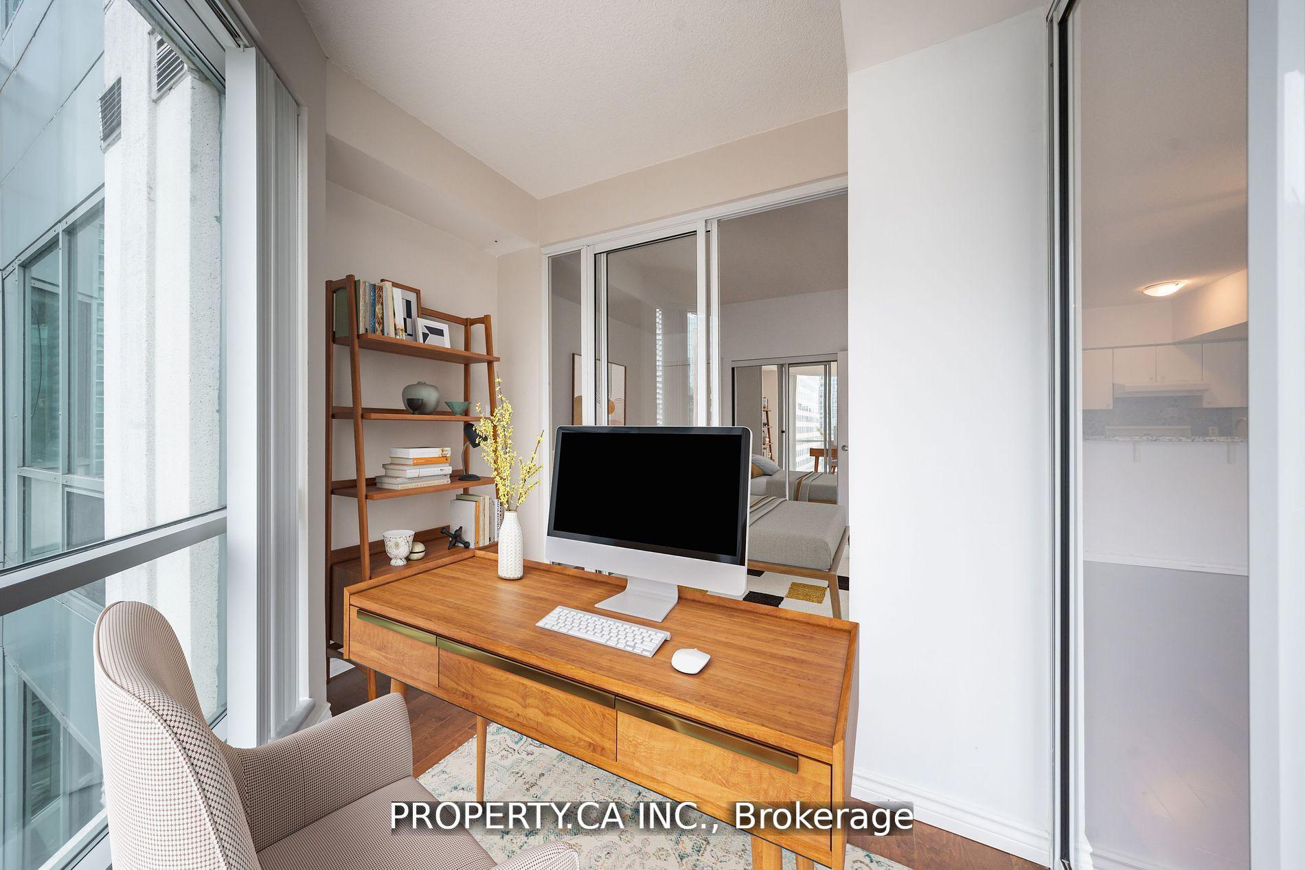 2 Bedrooms Condo at 10 Queens, Toronto For sale