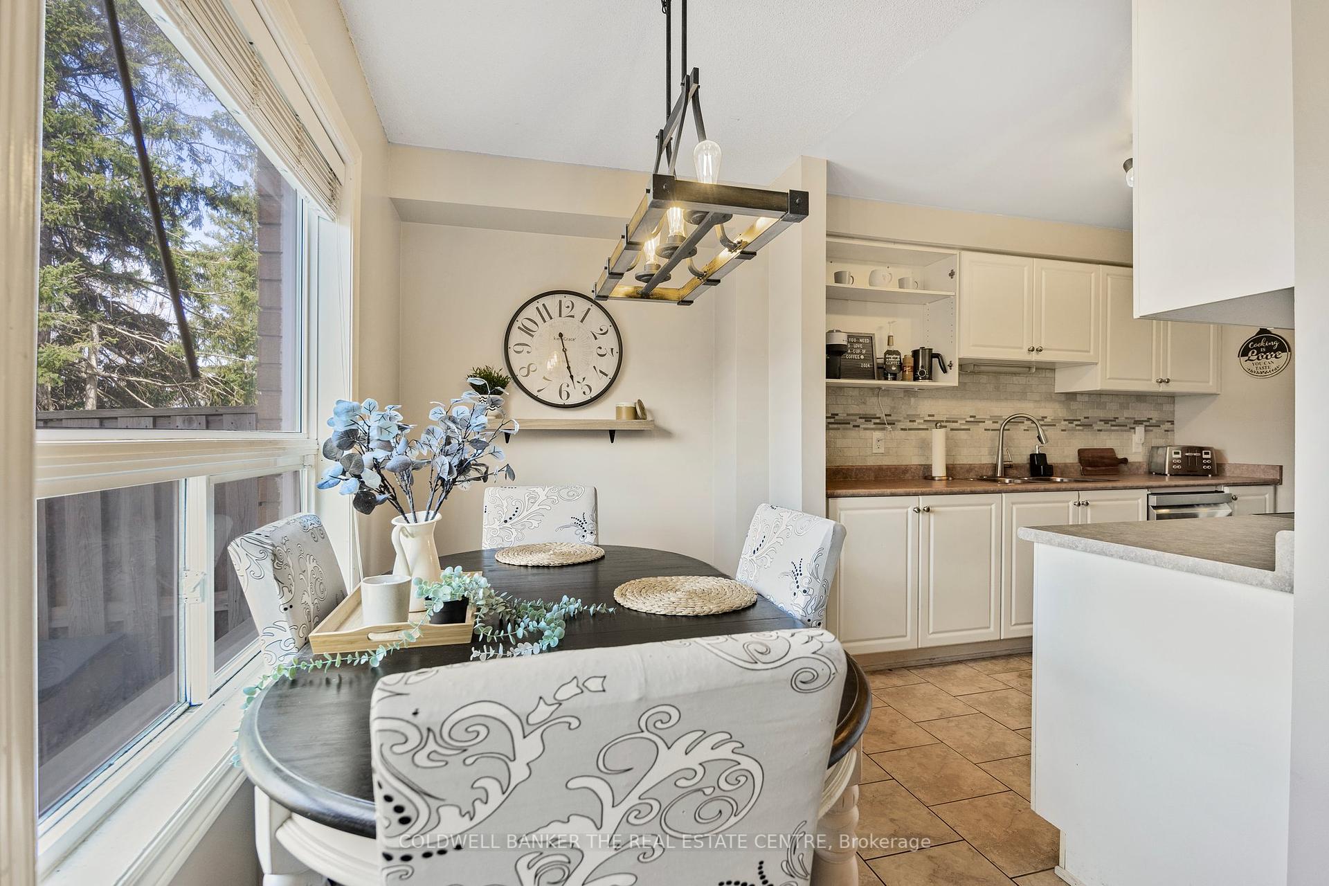 #10 - 234 CUNDLES Road, Barrie, ON L4M 6L1 #10