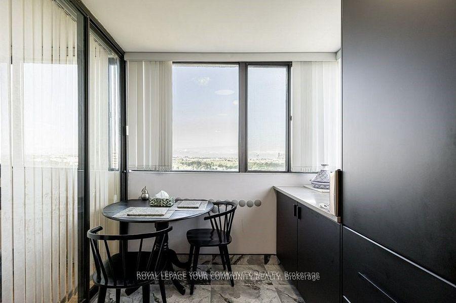 4 Bedrooms Condo at 133 Torresdale, Toronto For sale