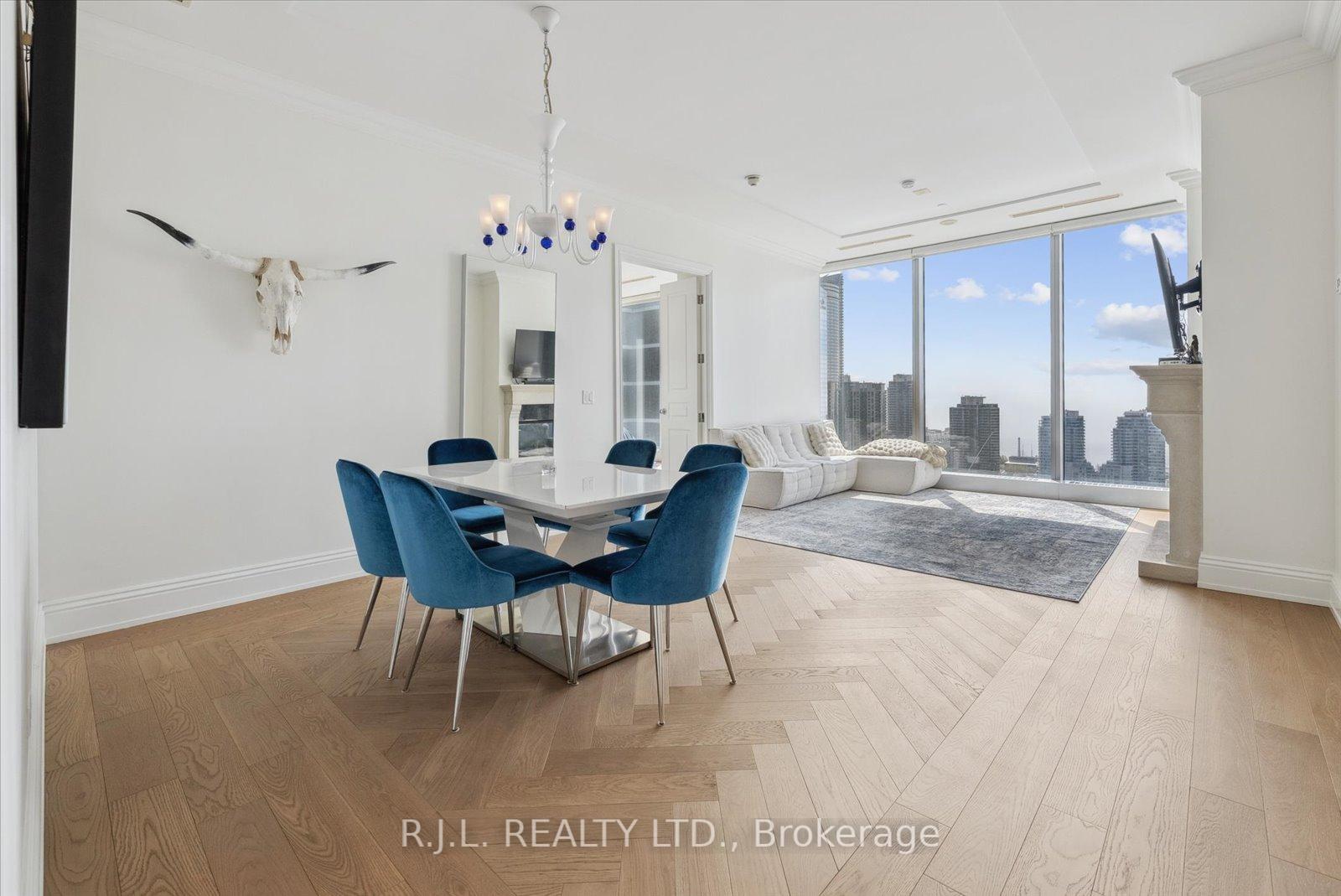 1 Bedroom Condo at 183 Wellington, Toronto For sale