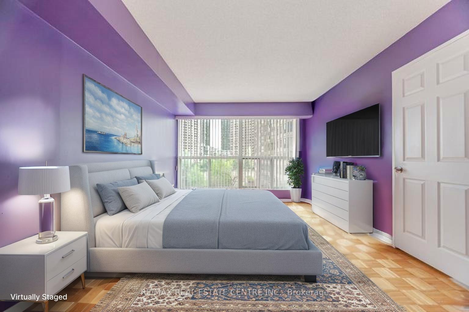 3 Bedrooms Condo at 335 Webb, Mississauga For sale