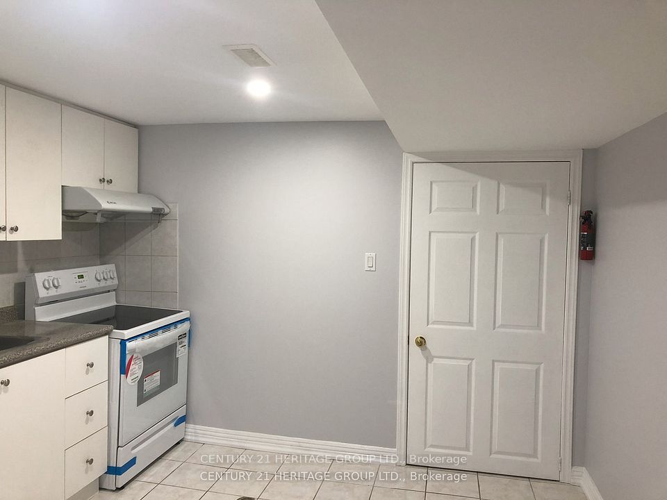 #Apt 1 - 16 Cartmel Drive, Markham, ON L3S 1T8