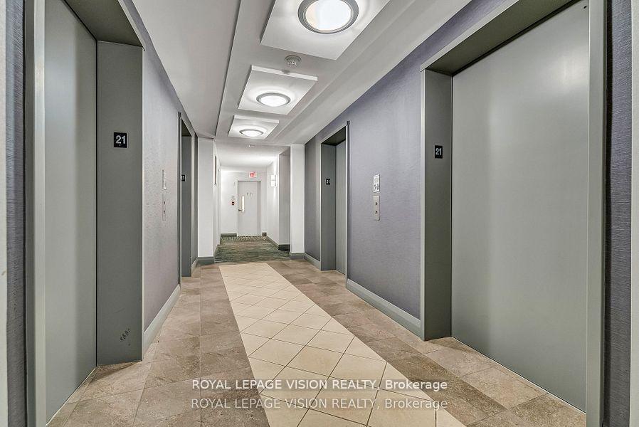 2 Bedrooms Condo at 60 Brian Harrison, Toronto For sale