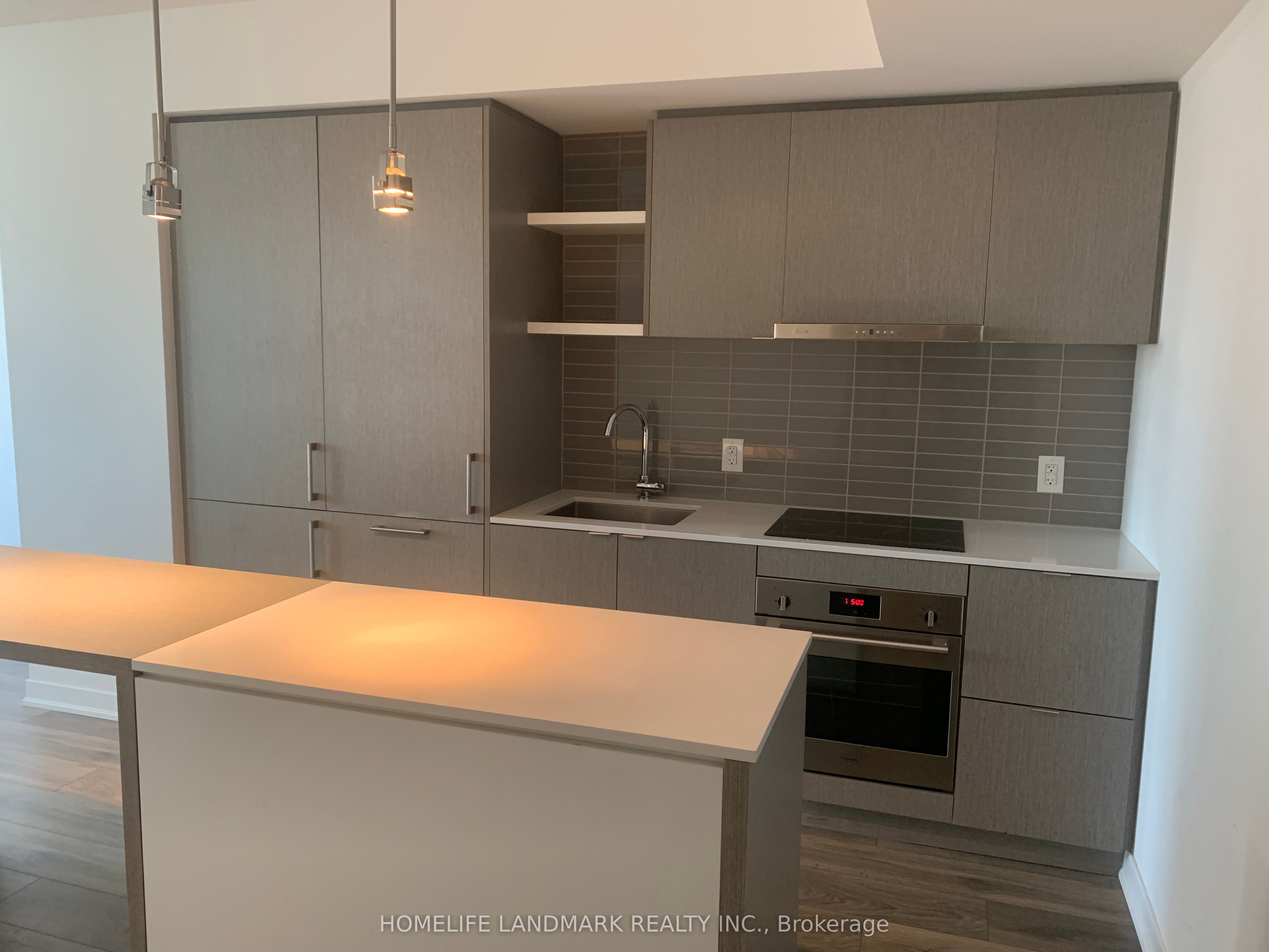 100 Harbour Street, #2605