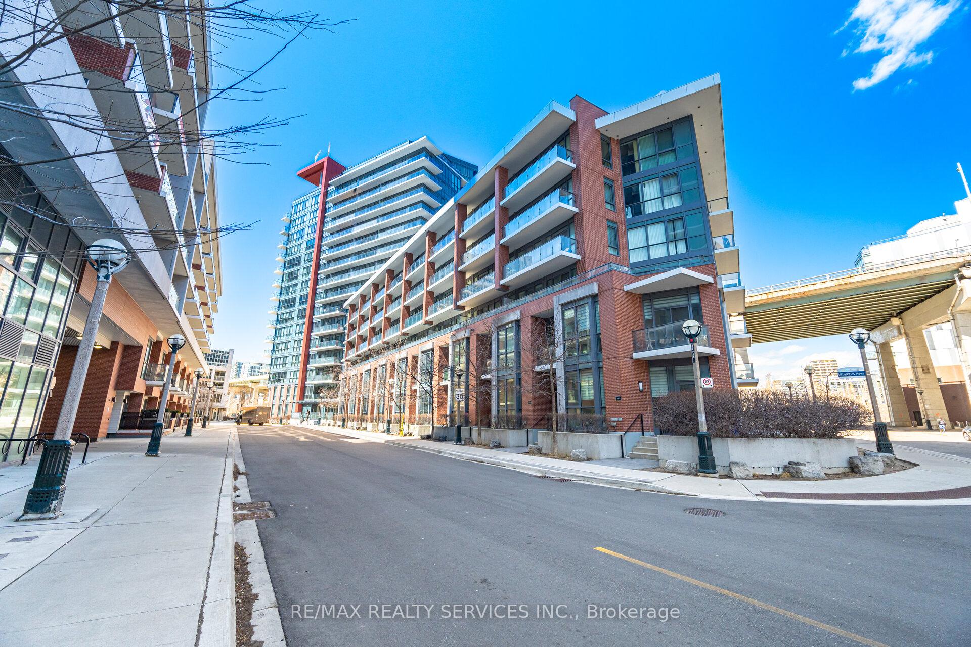 1 Bedroom Condo at 50 Bruyeres, Toronto For sale