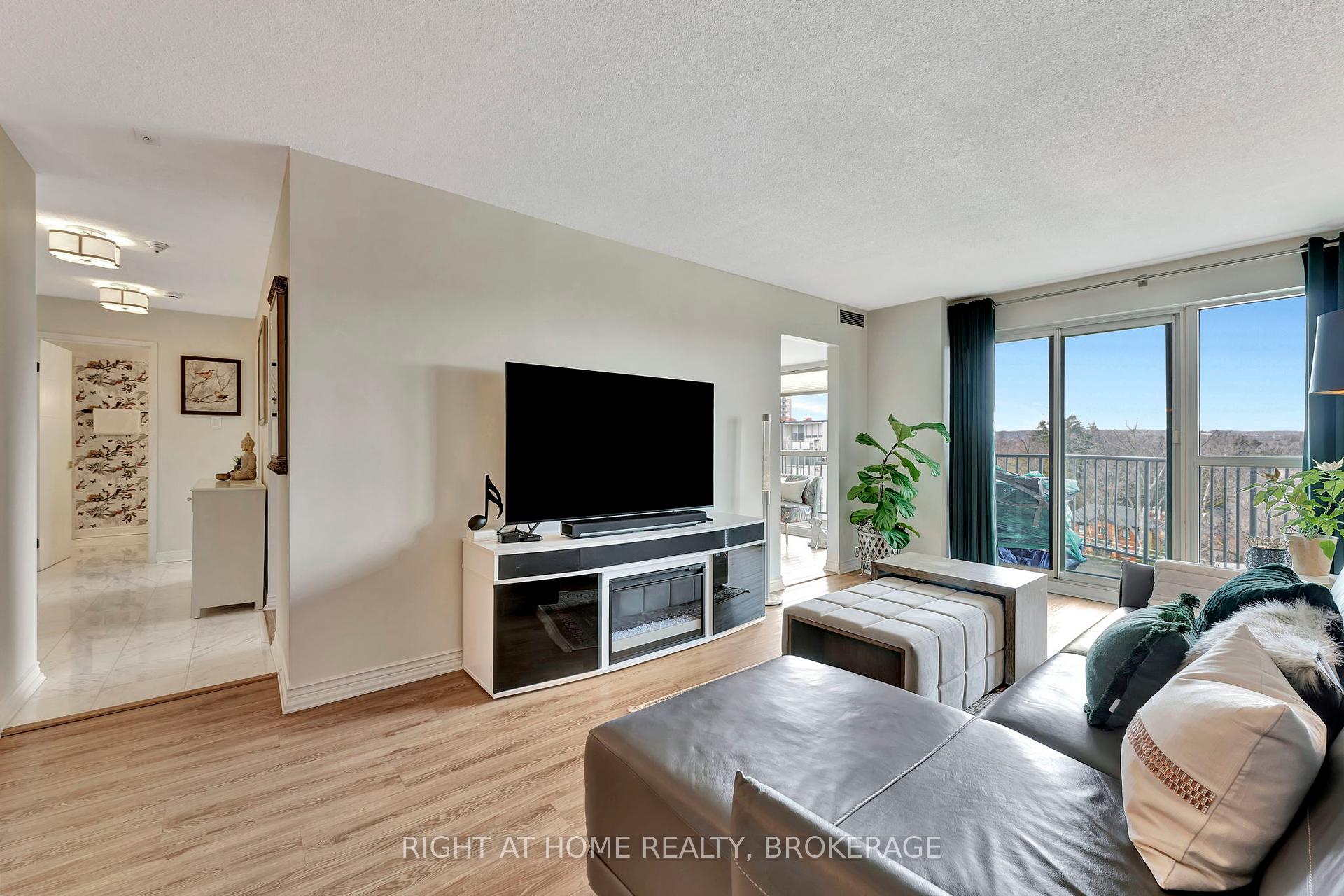 1 Bedroom Condo at 2190 Lakeshore, Burlington For sale