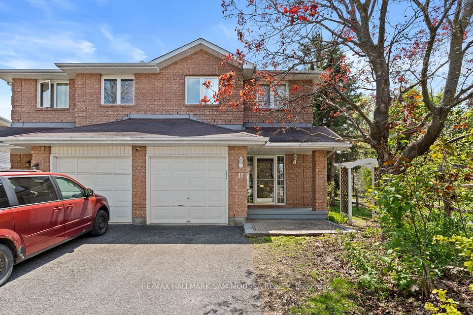 11 Highmont