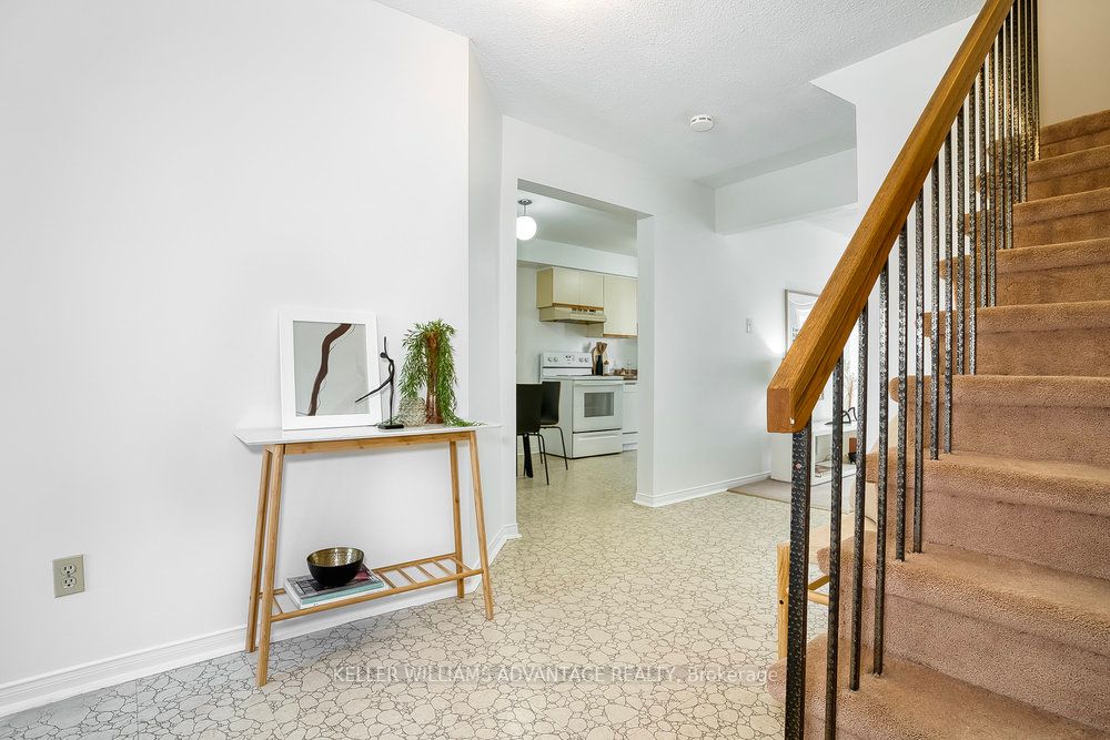 2355 Fifth Line W, #6