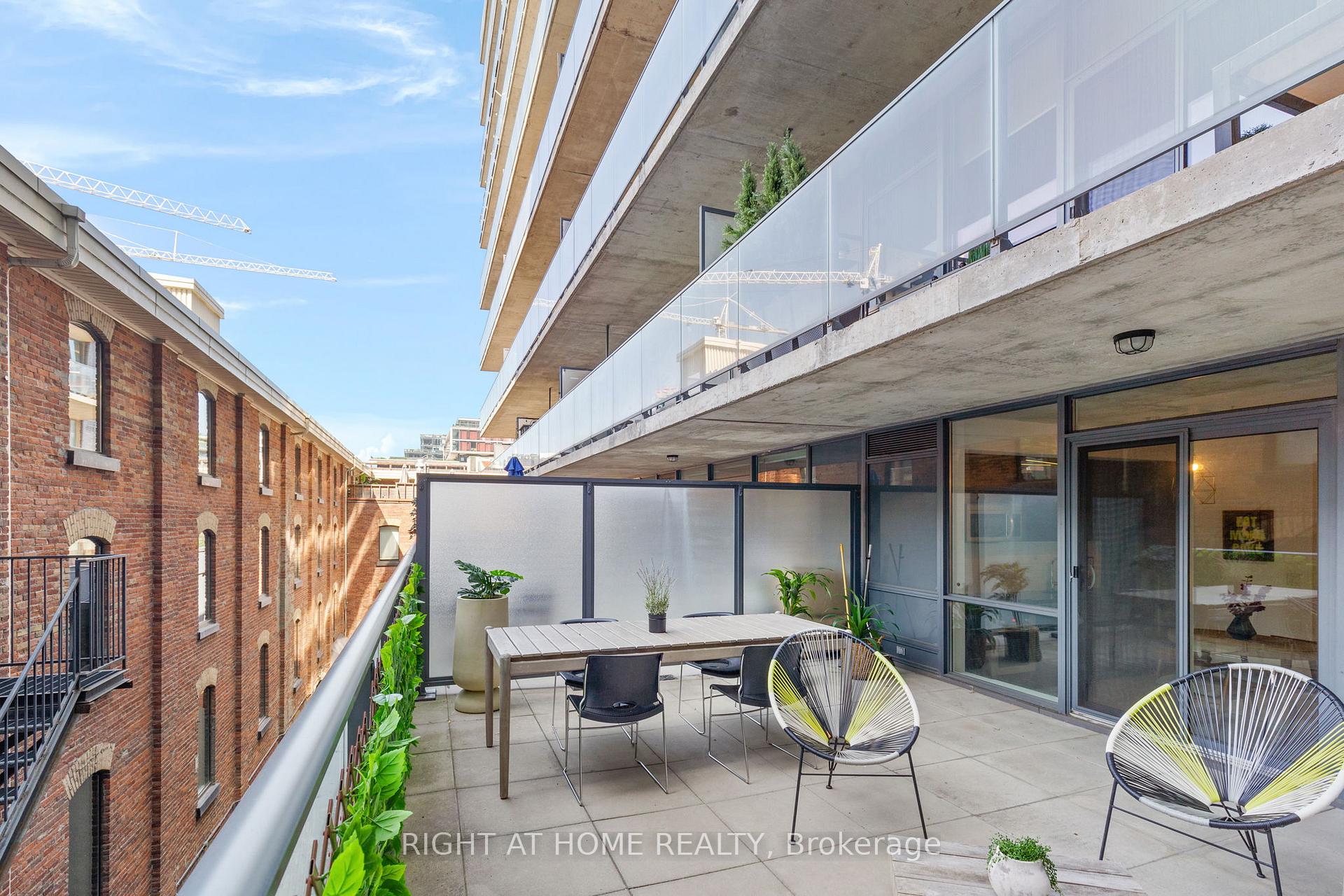 1 Bedroom Condo at 478 king, Toronto For sale