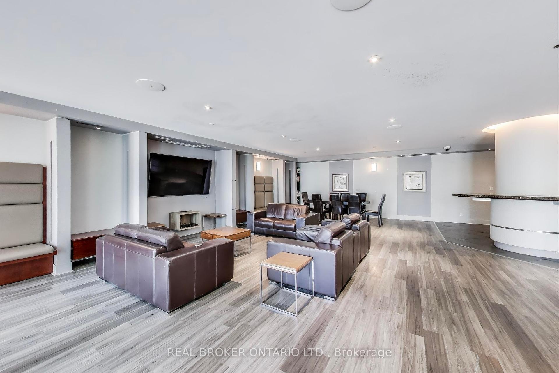 2 Bedrooms Condo at 397 Front, Toronto For sale