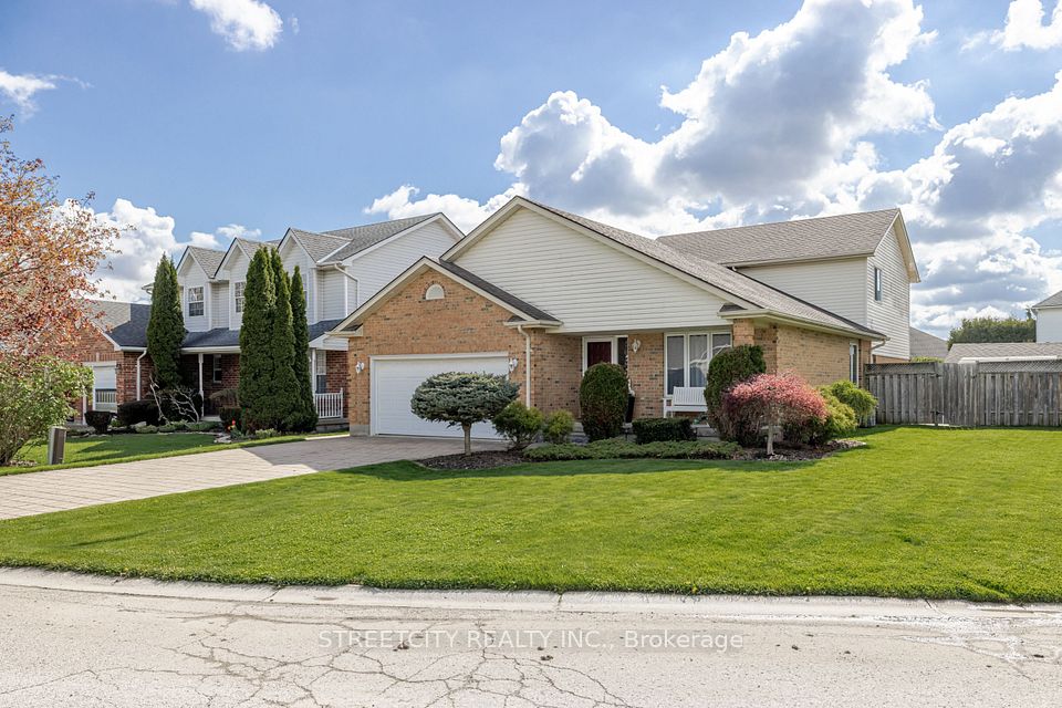 226 Andrea Crescent, Central Elgin, ON N0L 1B0