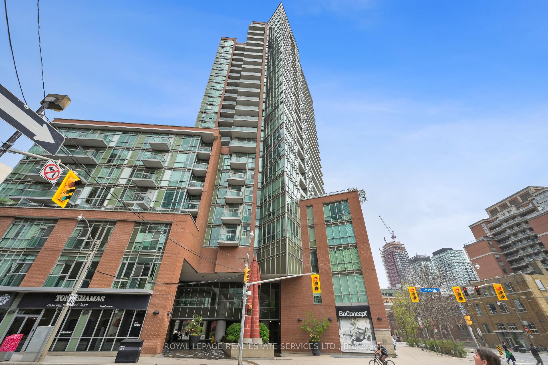 1 Bedroom Condo at 112 George, Toronto For sale