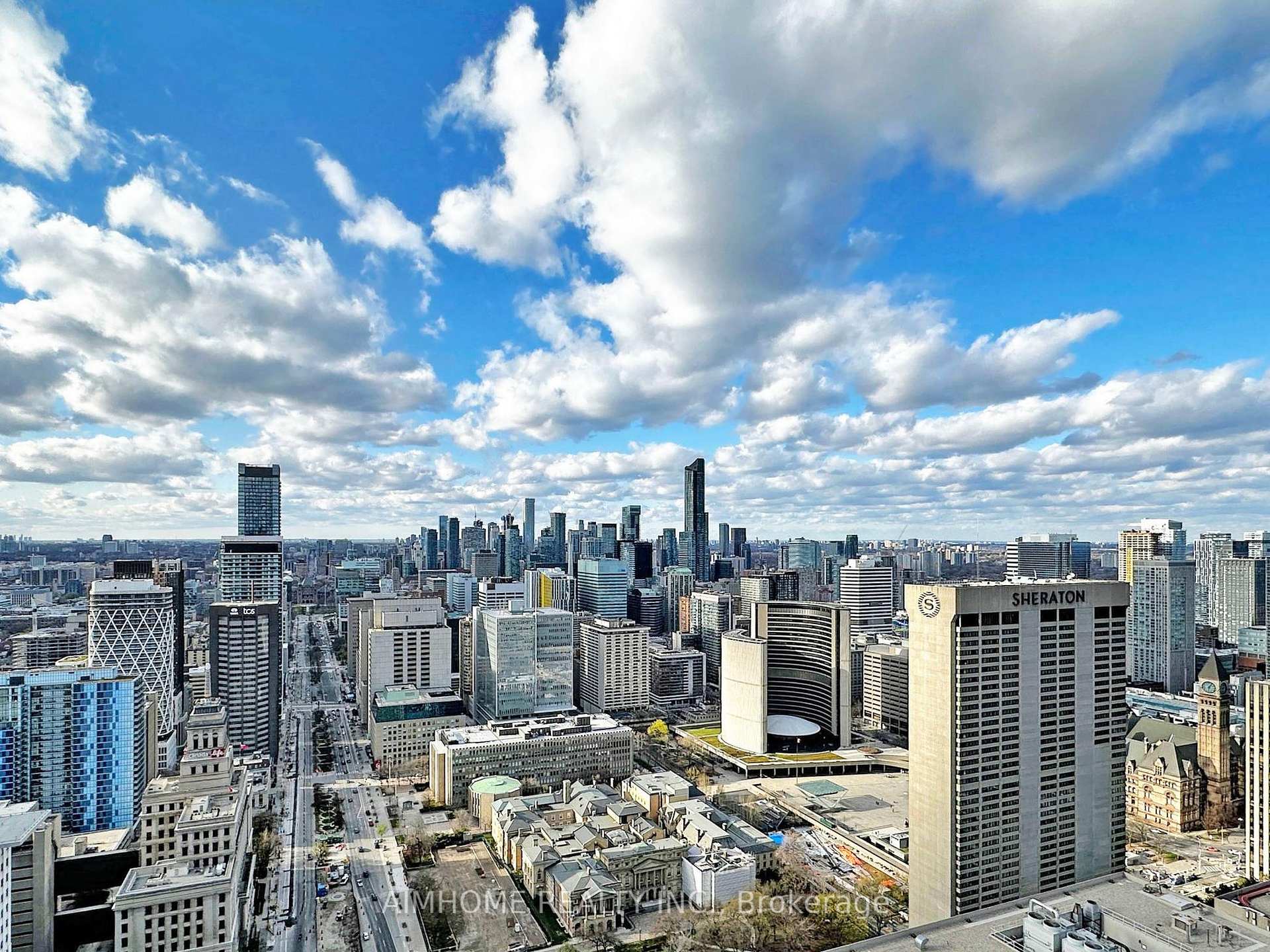 3 Bedrooms Condo at 180 University, Toronto For sale
