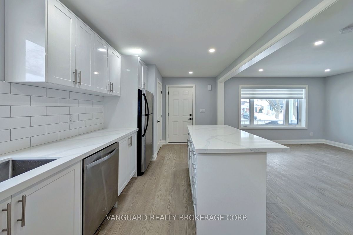 14 Bradfield Avenue
