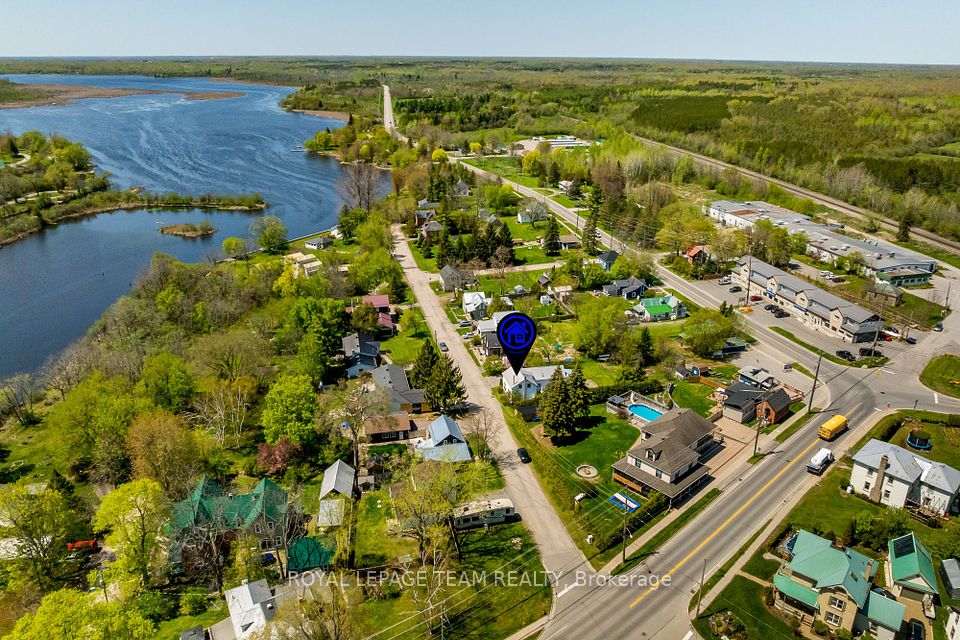 111 William Street, Merrickville-Wolford, ON K0G 1N0