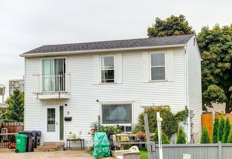 8 Heatherside