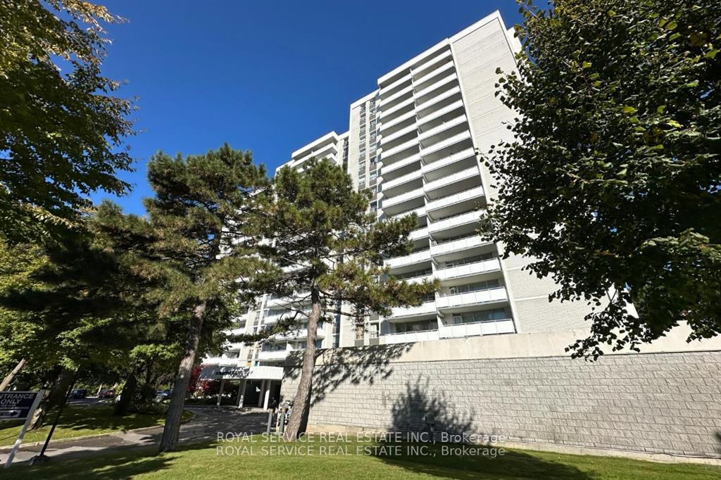 1 Bedroom Condo at 10 Parkway Forest,  Toronto For sale
