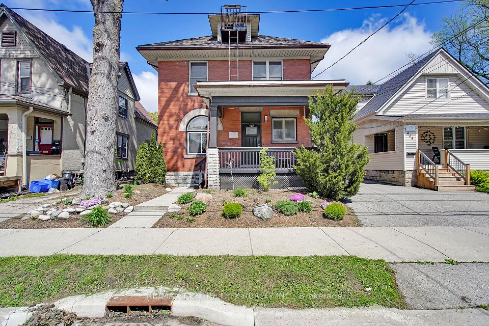 922 Queens Ave.