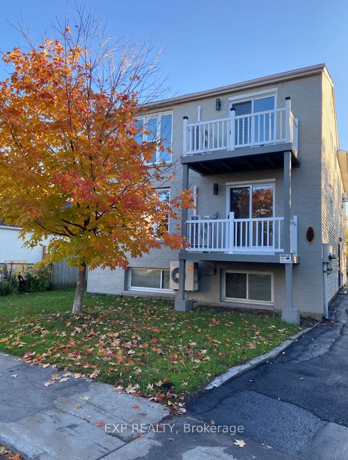 369 Lafontaine