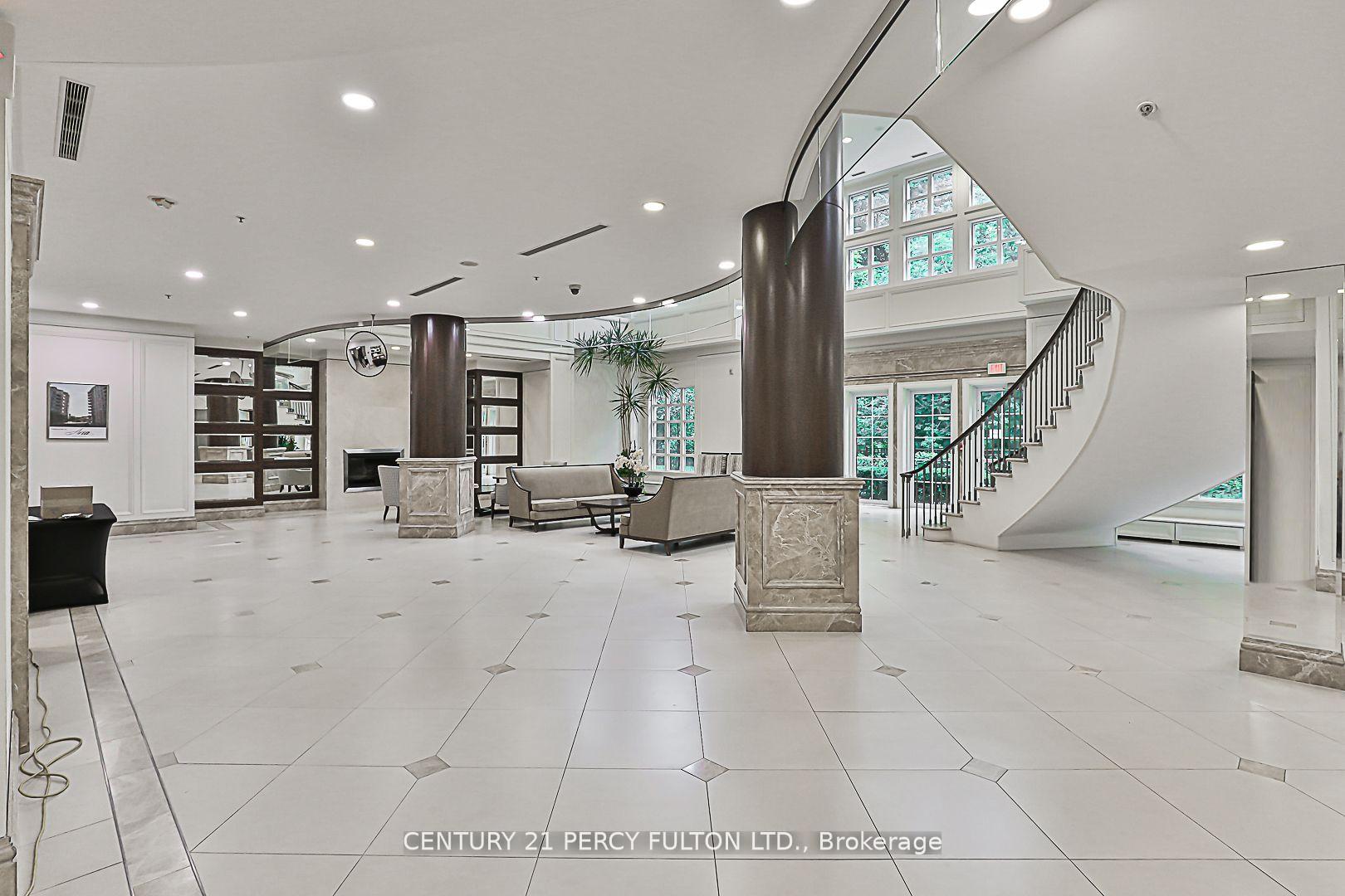 3 Bedrooms Condo at 10 Bloorview,  Toronto For sale