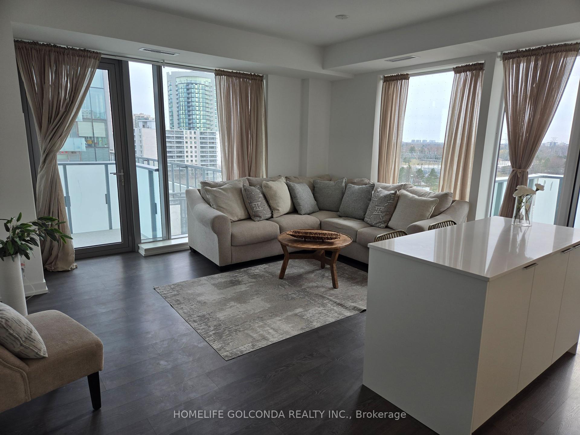 3 Bedrooms Condo at 7 Golden Lion,  Toronto For sale