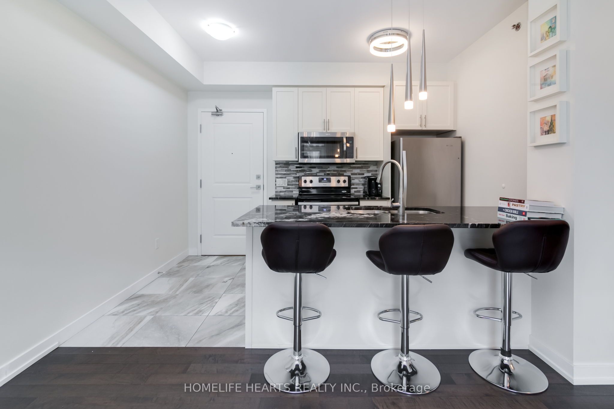 2486 Old Bronte Road, #303