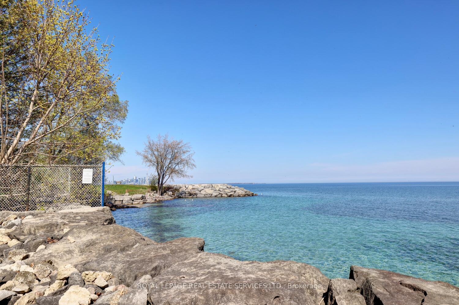 1 Bedroom Co-op at 41 Lake Shore, Toronto For sale