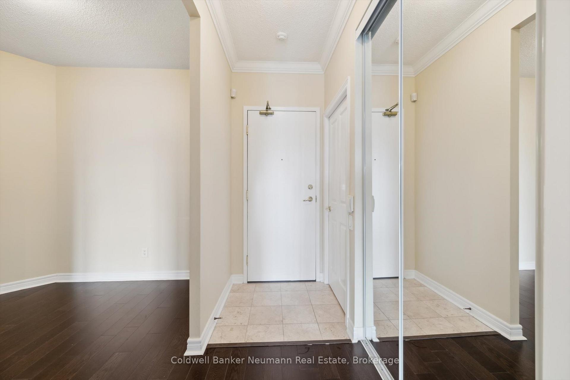 1 Bedroom Condo at 40 Old Mill, Oakville For sale