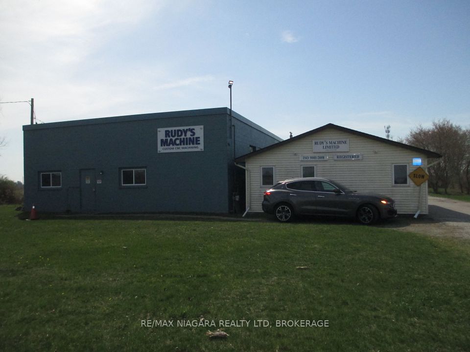 2901 Greenfield