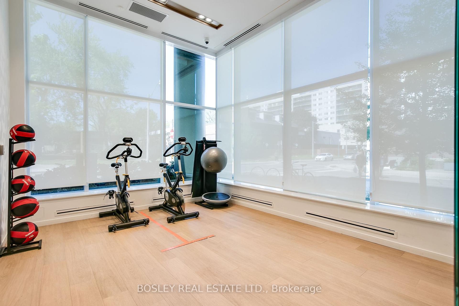 2 Bedrooms Condo at 80 Vanauley, Toronto For sale