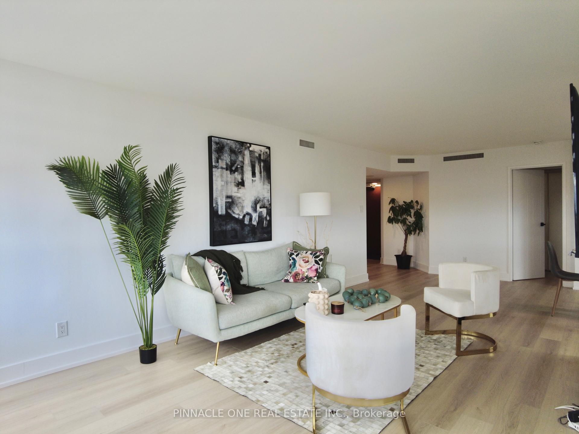 2 Bedrooms Condo at 160 Alton Towers,  Toronto For sale