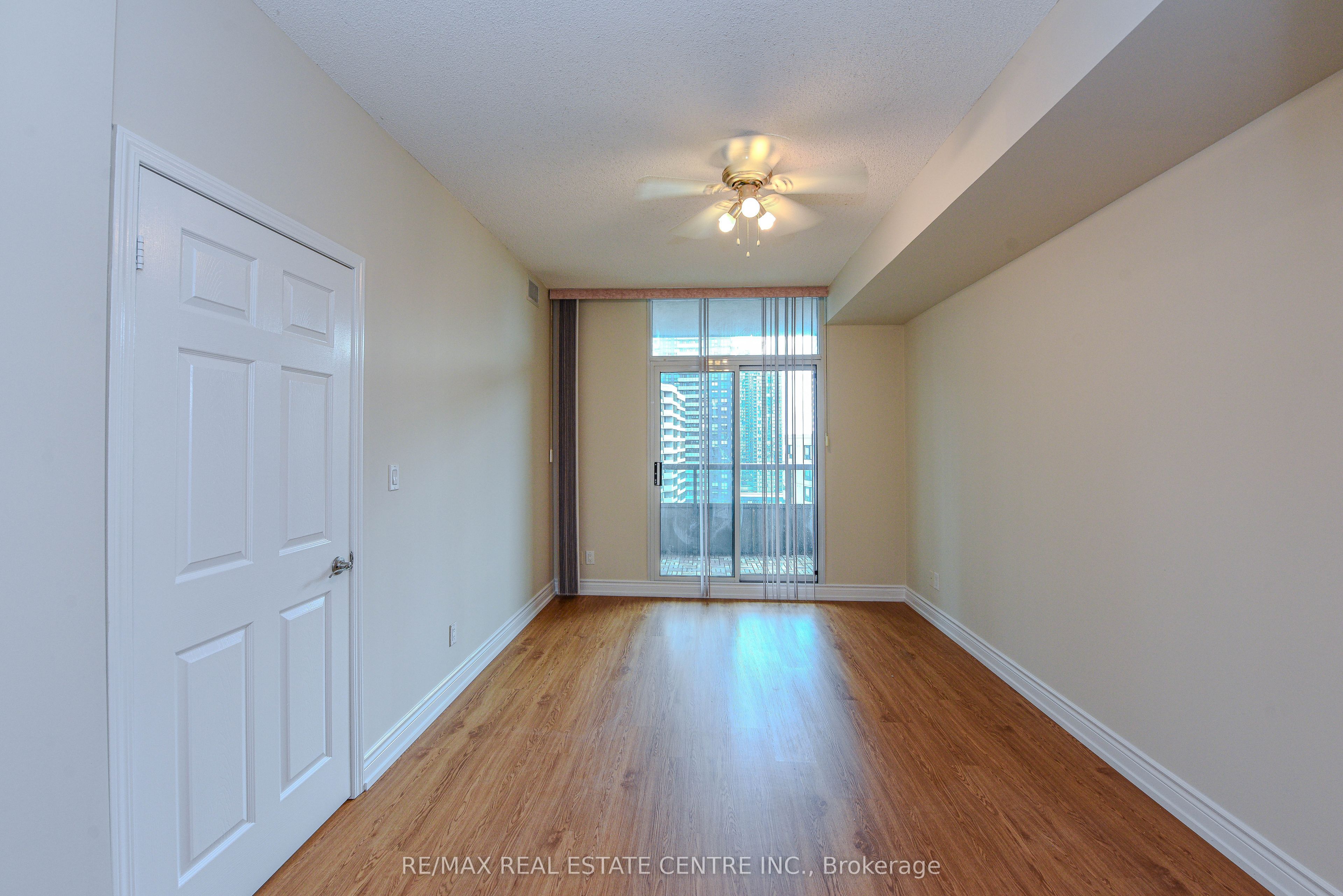 335 Rathburn Road W, #2107