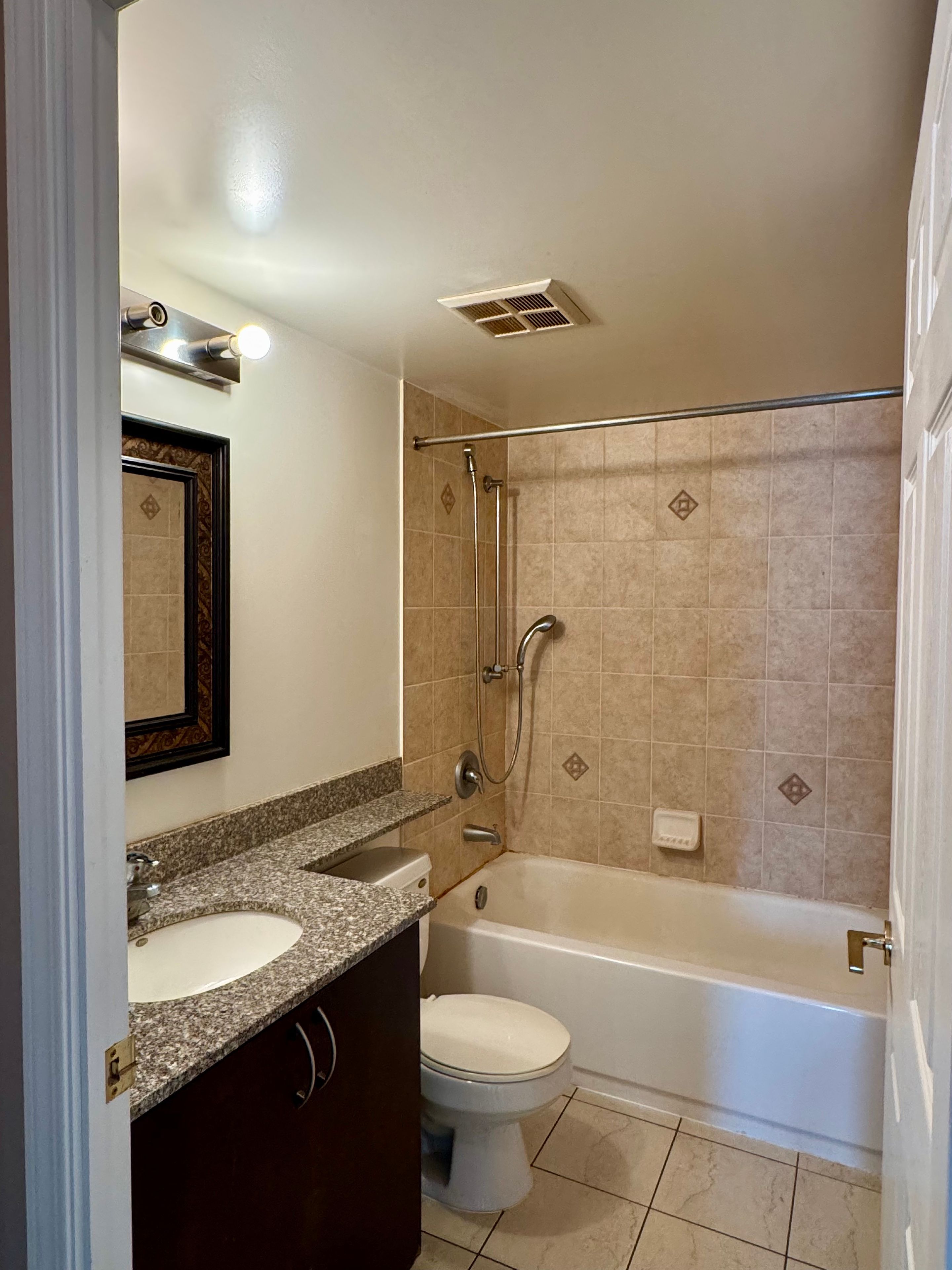 5500 Yonge Street 2409