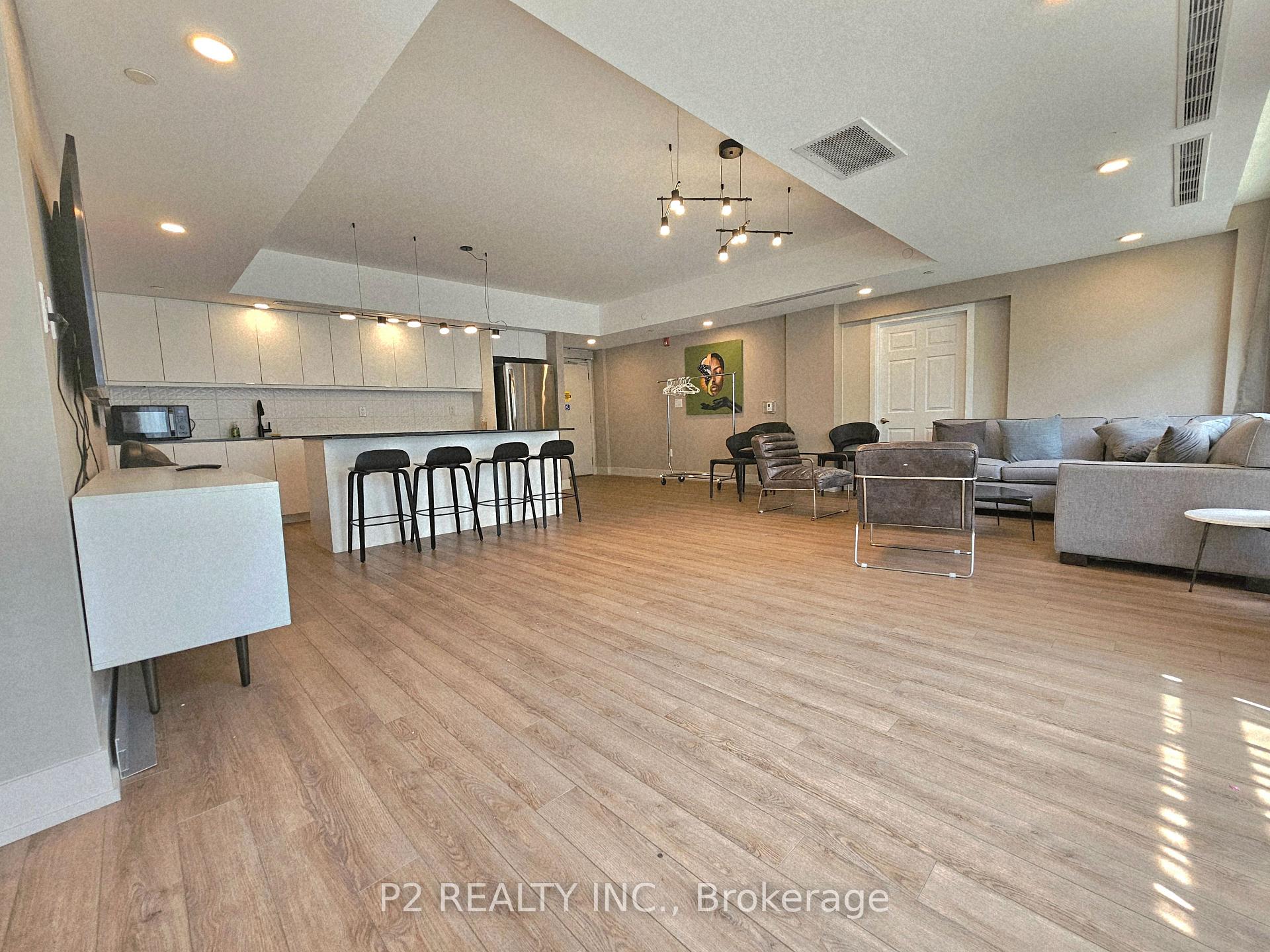 2 Bedrooms Condo at 5131 Sheppard, Toronto For sale