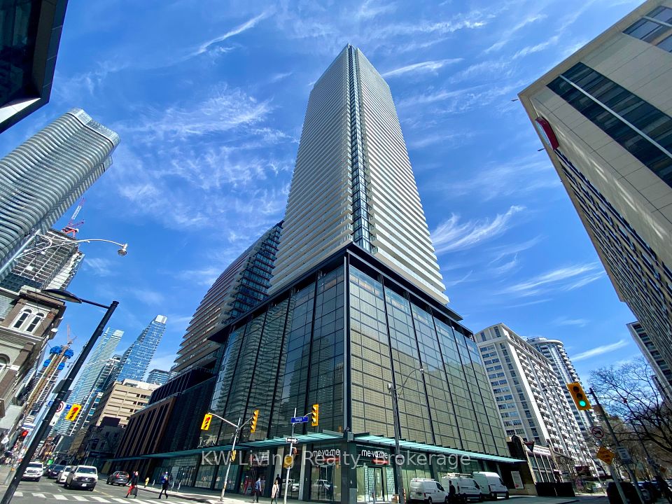 501 Yonge