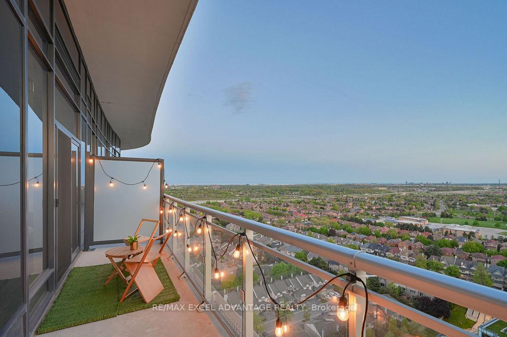 2 Bedrooms Condo at 2520 Eglinton, Mississauga For sale